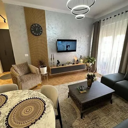 Modern And Elegant Fier